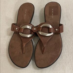 Nine West Brown Leather Thong Sandals with Large Silver Ring